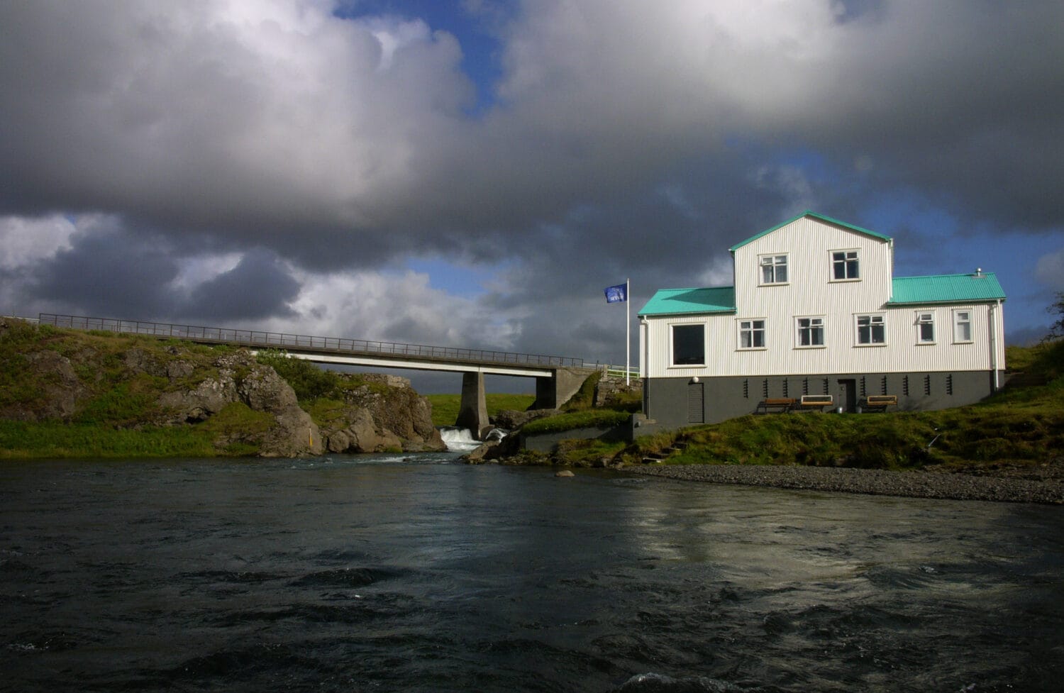 Iceland Salmon Sea Trout Fly Fishing Availability 2024 Aardvark Mcleod   L1060020 1500x977 