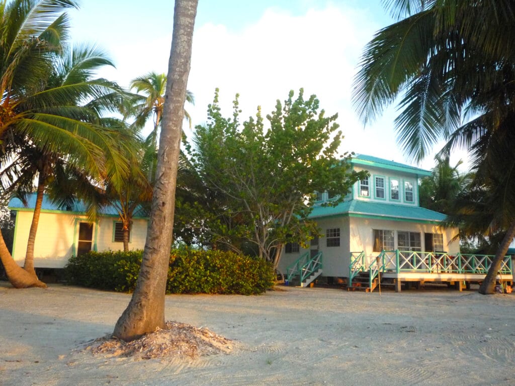 Long Caye Outpost Lodge, saltwater fishing Belize, bonefishing Belize, permit Belize, tarpon Belize, saltwater fishing Belize, Aardvark McLeod