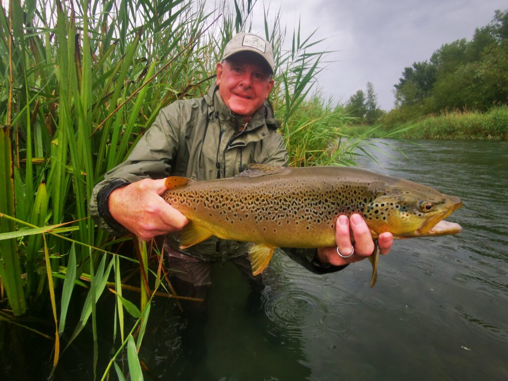 Spanish Pyrenees; A year round fly fishing adventure 